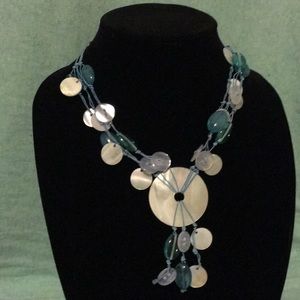 Avon Multi strand shell cord blue necklace set S15